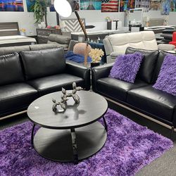 😱😱Last One !!  Sofa & Love Seat Pick It Up Today $499 😱😱