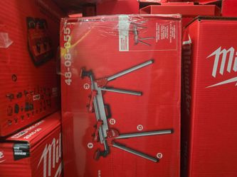 MILWAUKEE FOLDING MITER SAW STAND