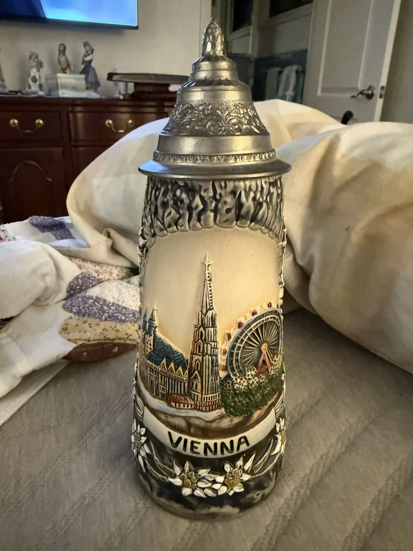 Vienna Souvenir West German Beer Stein  Hand Painted With Lid 1L