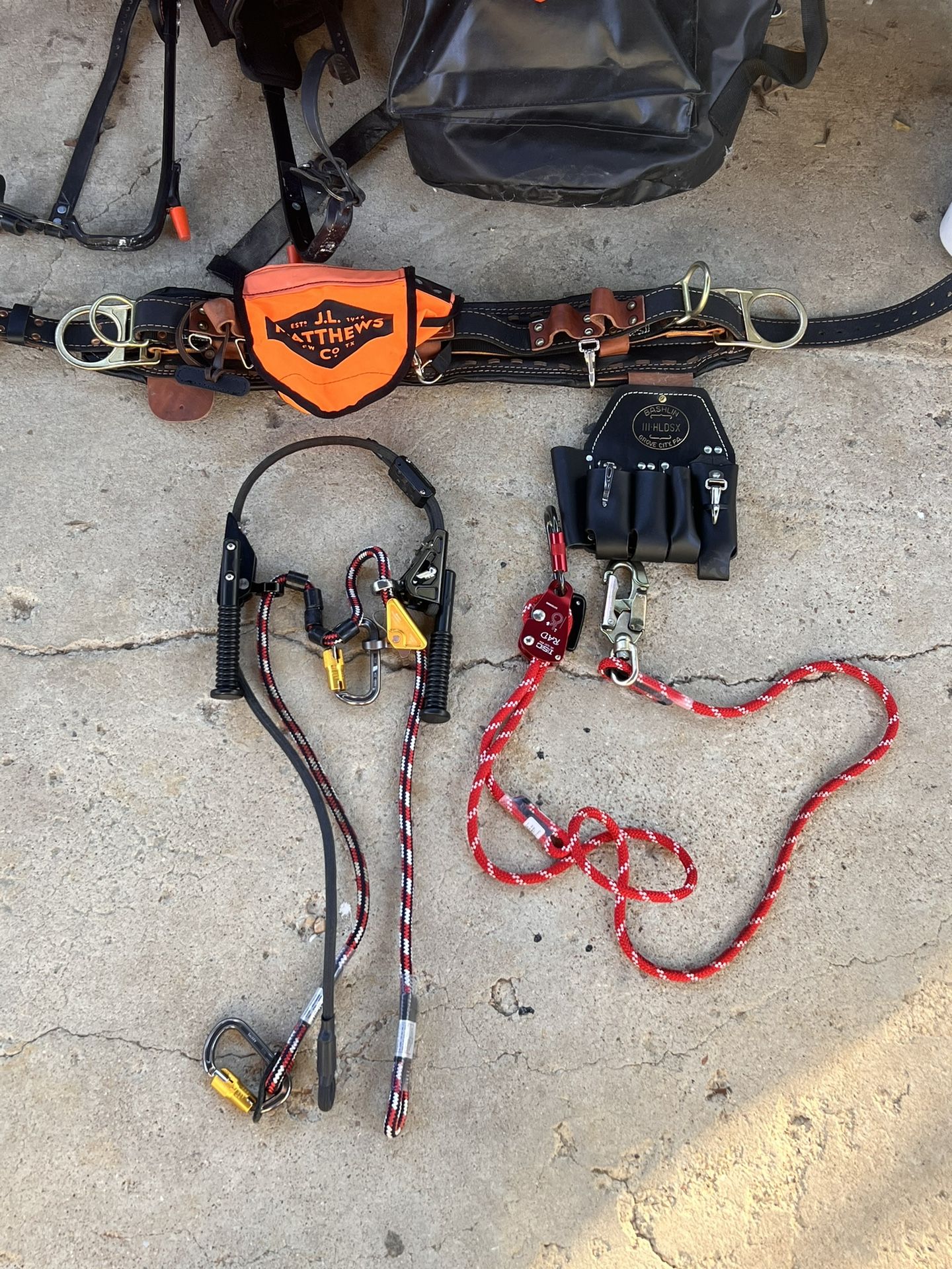 Lineman climbing tools