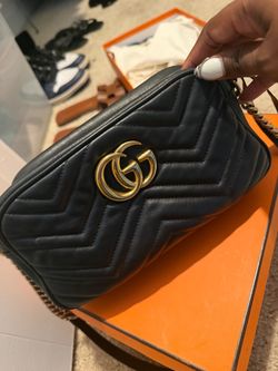 Gucci GG Marmont Small Camera Bag