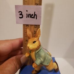 Vintage Anri Toriart Beatrix Potter Peter Rabbit Ornament Schmid Company F Warne Co 1978 Italy
Xmas M