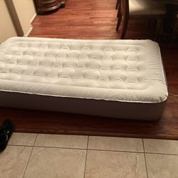 Self Inflating Air Mattress.