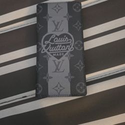 Louis Vuitton Brazza Wallet 