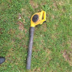 Leaf blower