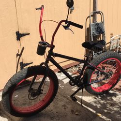 Selling A Big Tire Mongoose Size 26 “ Tires Cup Holder Rear Disc Brakes Extended Bar Handles New Brake Lines New Tube New Seat And Seat Cover .