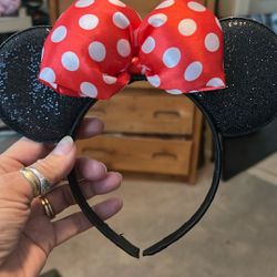 Minnie mouse ears