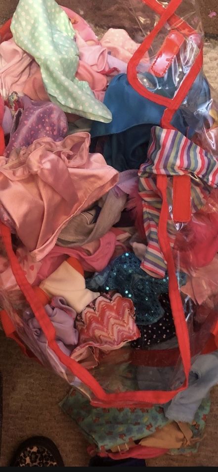 Tons Of Doll Outfits Super Cute