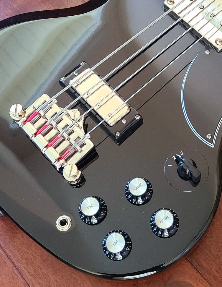 Epiphone SG EB Bass in Stunning Ebony Black With Original