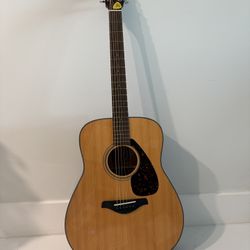 Yamaha FG700S Acoustic Guitar