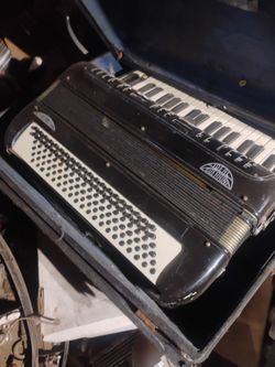 Good work and accordion 40 bucks