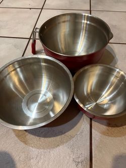 Mixing bowl set