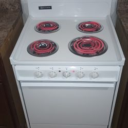 ELECTRIC  STOVE. 24"wide