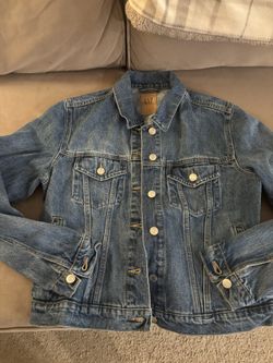 Women’s Jean jacket (Gap)