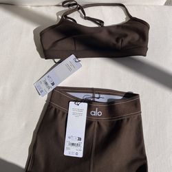 ALO BNWT NEVERR WORN!!! LEGGINGS ESPRESSO AND MATCHING TOP