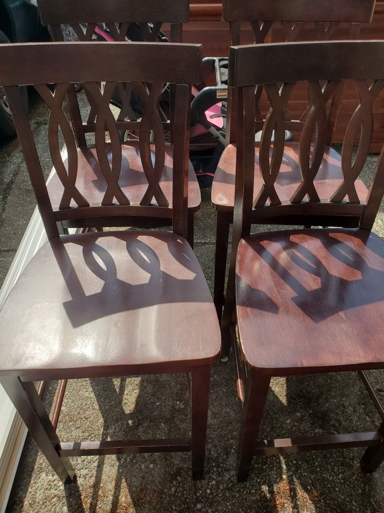 FREE - Counter Height Table And Chairs
