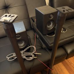 Speakers 