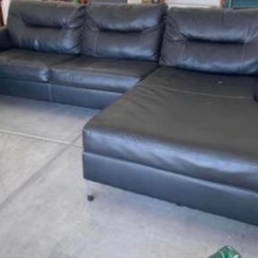 Black Leather Couch 