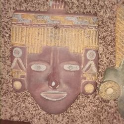 VINTAGE AZTEC MAYAN STATUE MAN FACE MASK HAND PAINTED CLAY HANGING WALL DECOR ART PIECE KNICKKNACK