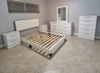 Bedroom Set - Juego de Cuarto