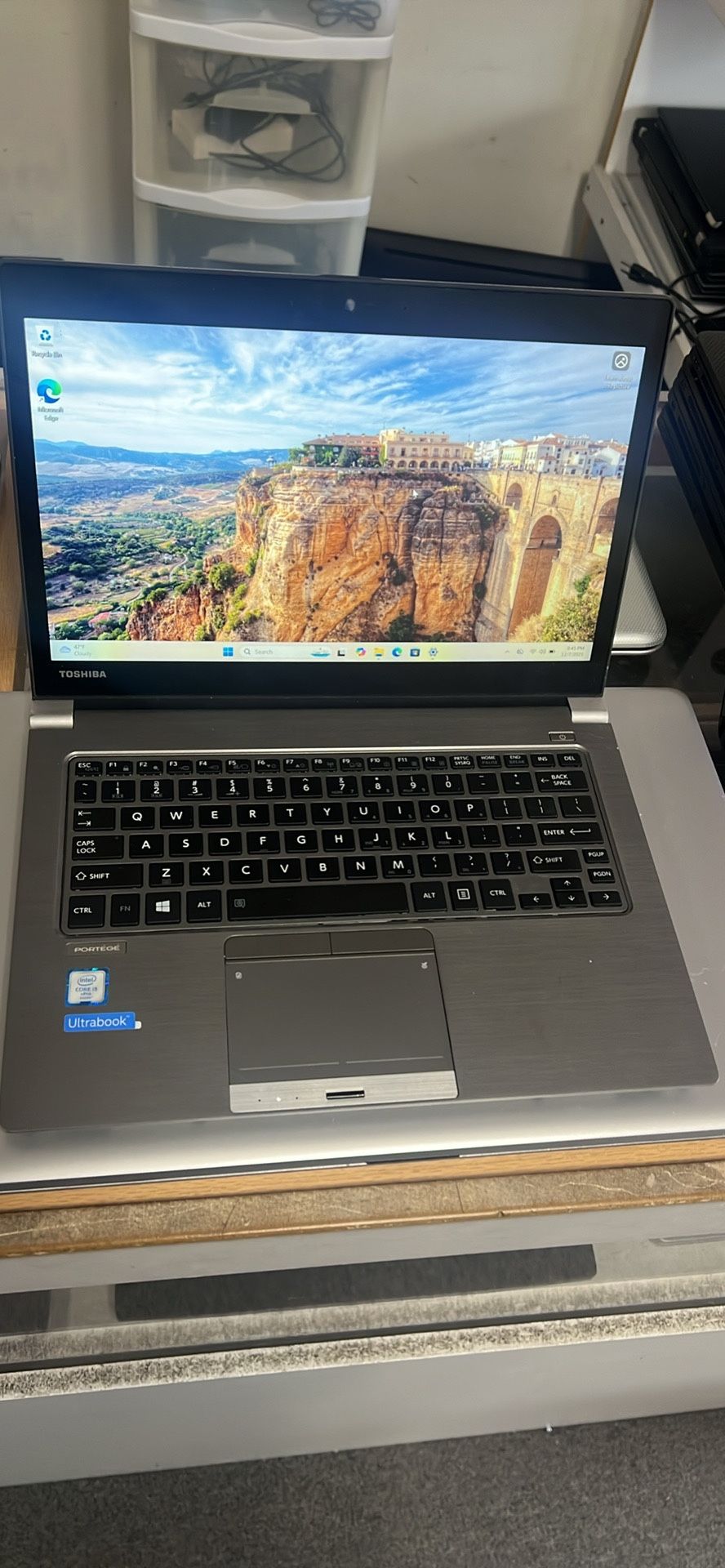 Toshiba Touch Screen 16GB RAM 256GB SSD Core i5 Windows 11