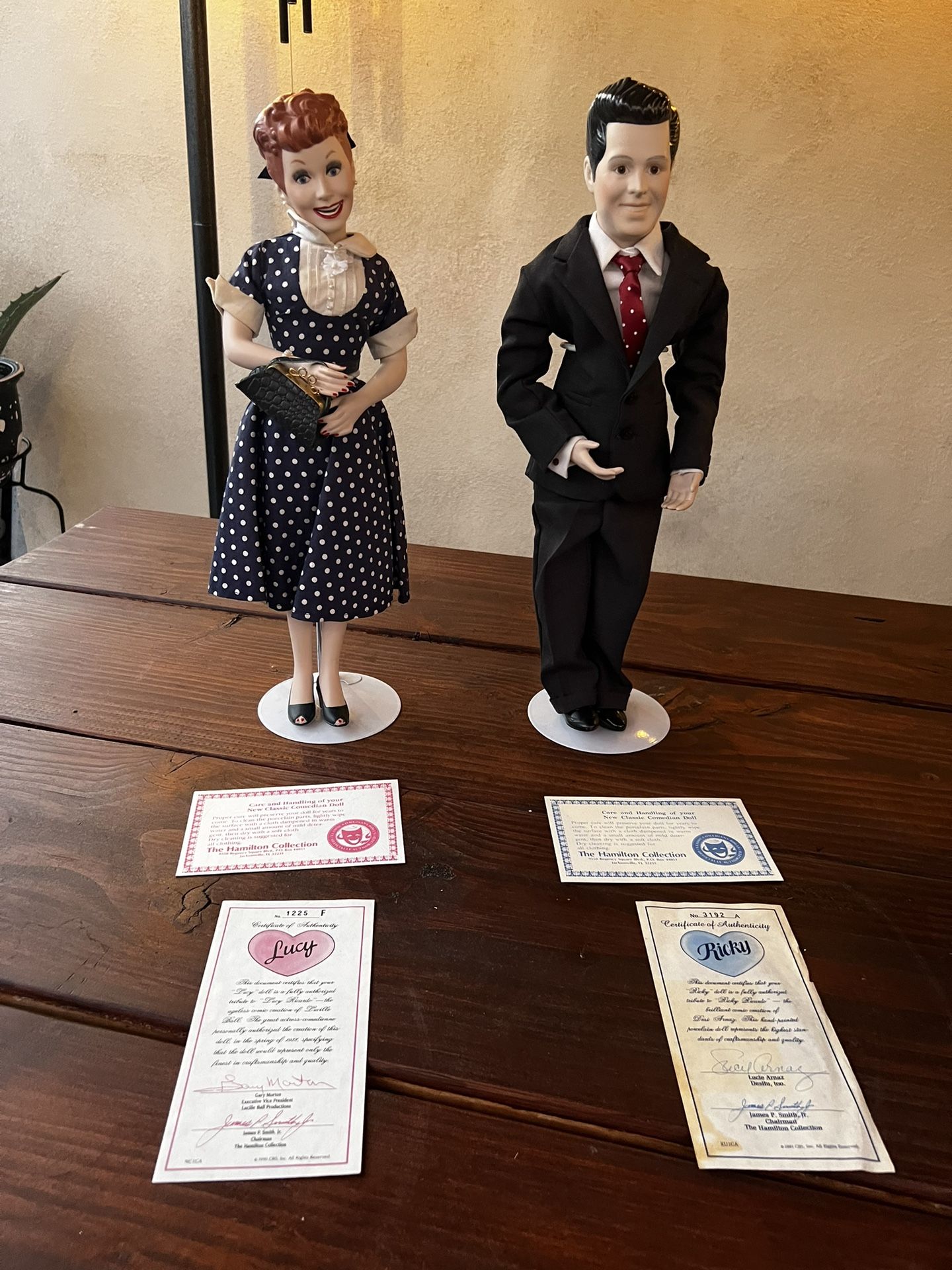 Vintage 1990 Hamilton Collection I Love Lucy Ricky & Lucy 17" Porcelain Dolls