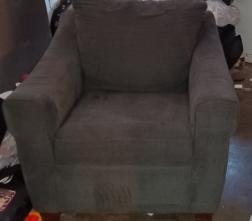 Ashy Blue Chair With Ottoman 