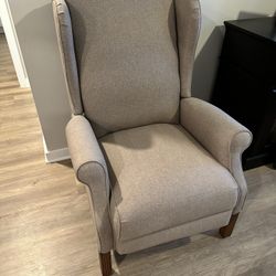 La-Z-Boy Recliner *Never Used*