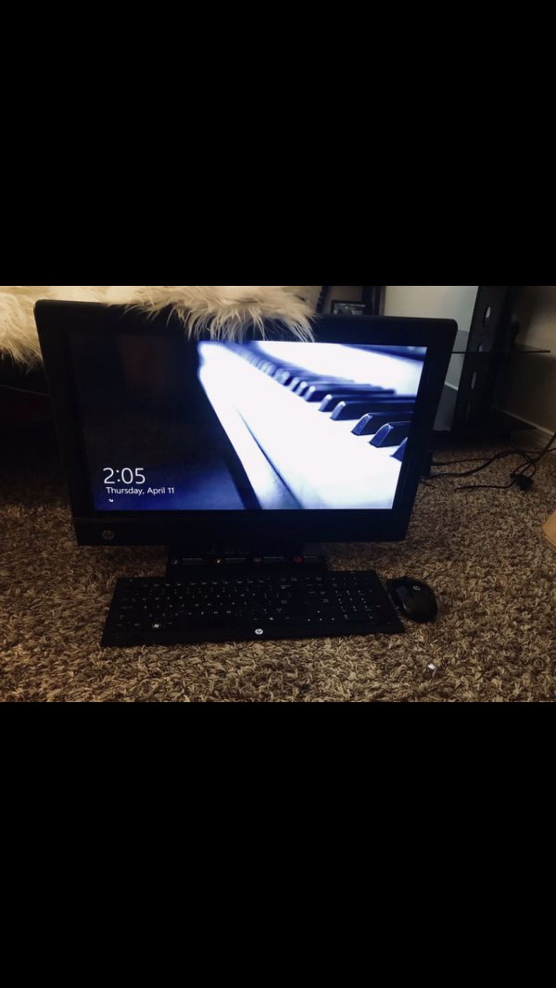 HP desktop computer with beats audio