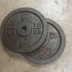 A Pair Of 22 Lbs Weights