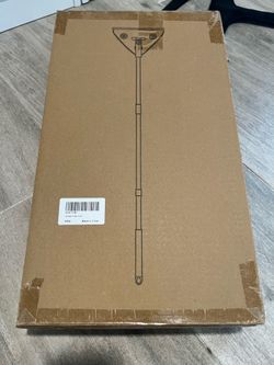 Free window squeegee