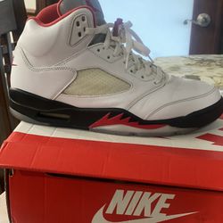 Jordan 5 Retro 9.5