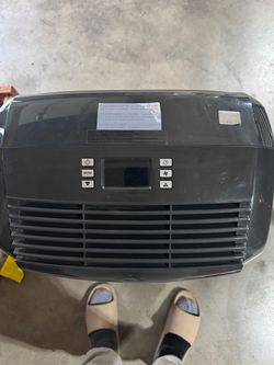 Delonghi portable A/C unit 12500 BTU