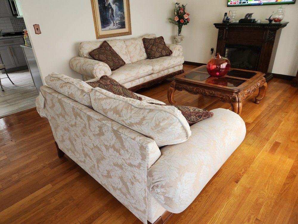 Sofa SET and Table