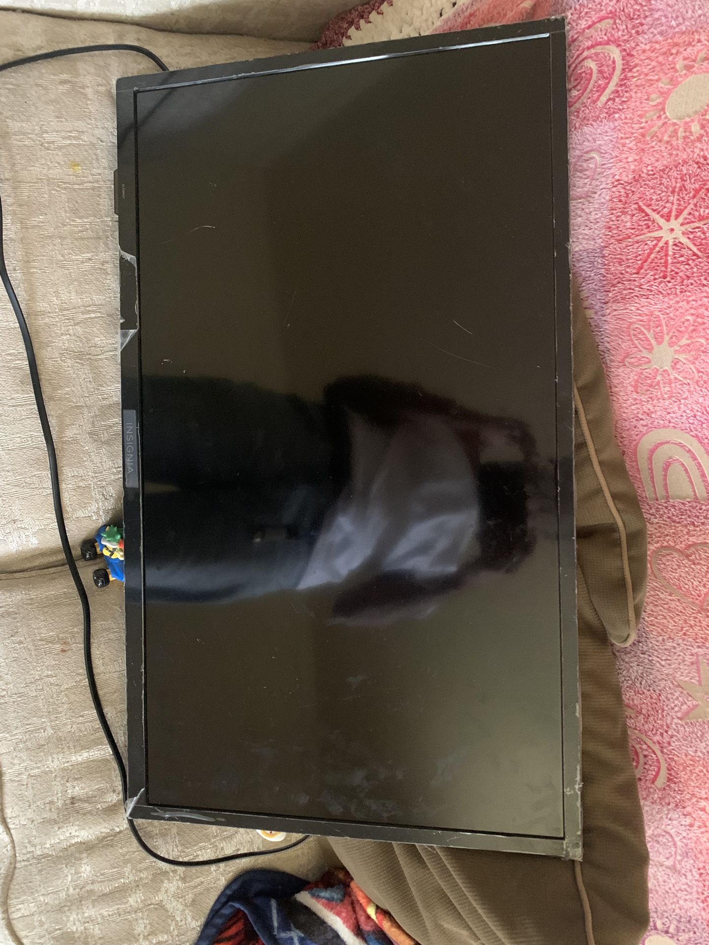 Black 32 Inch Insignia Smart Fire Tv 