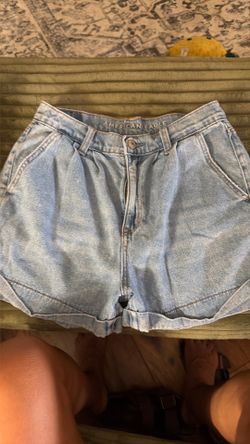 American Eagle mom shorts