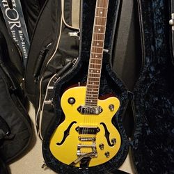 Epiphone Electric Guitar, Hardshell, & Amplifier