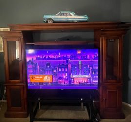 Entertainment shelf