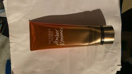 Victorias Secret Amber Romance Lotion