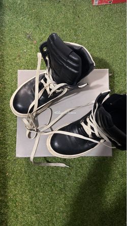 black geo-baskets