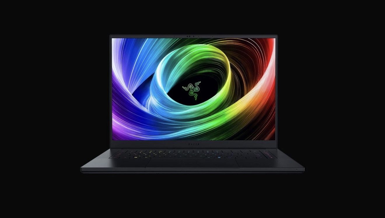 2025 Razer Blade 5070 Amd Oled 240hz 16gb Ram 1tb Ssd