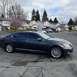 2010 Lexus LS 460