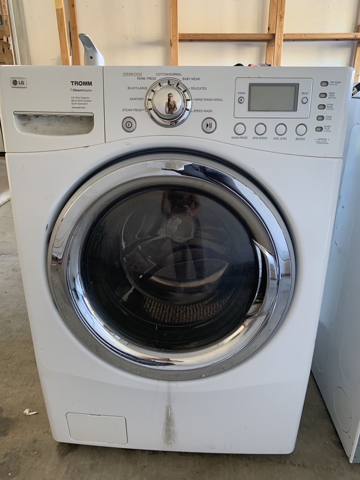 Washer And Dryer (free but you need to pick it up) for Sale in Phoenix