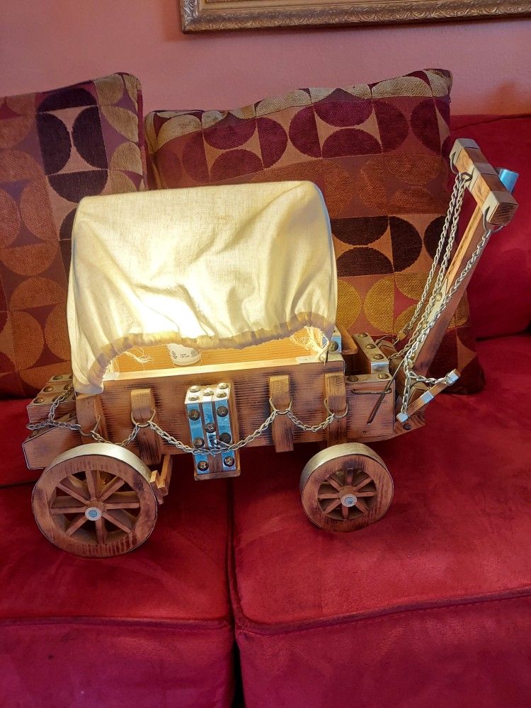 For Sale antique covered wagon lamp, Really cool $125 OBO