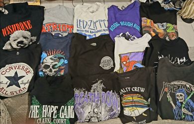 14 various band and graphic shirts Mens