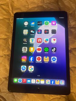 Apple iPad 9th Gen 10.2" WiFi - Gray Silver 64GB - Excellent Condition