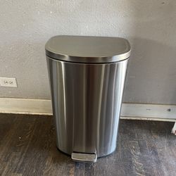 Stainless steel foot pedal trash can