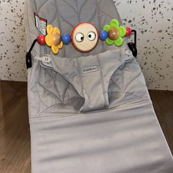 Baby Bjorn Bouncer Bliss + Toy Bar + Extra Cover (2 Covers)