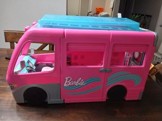Barbie toys set
