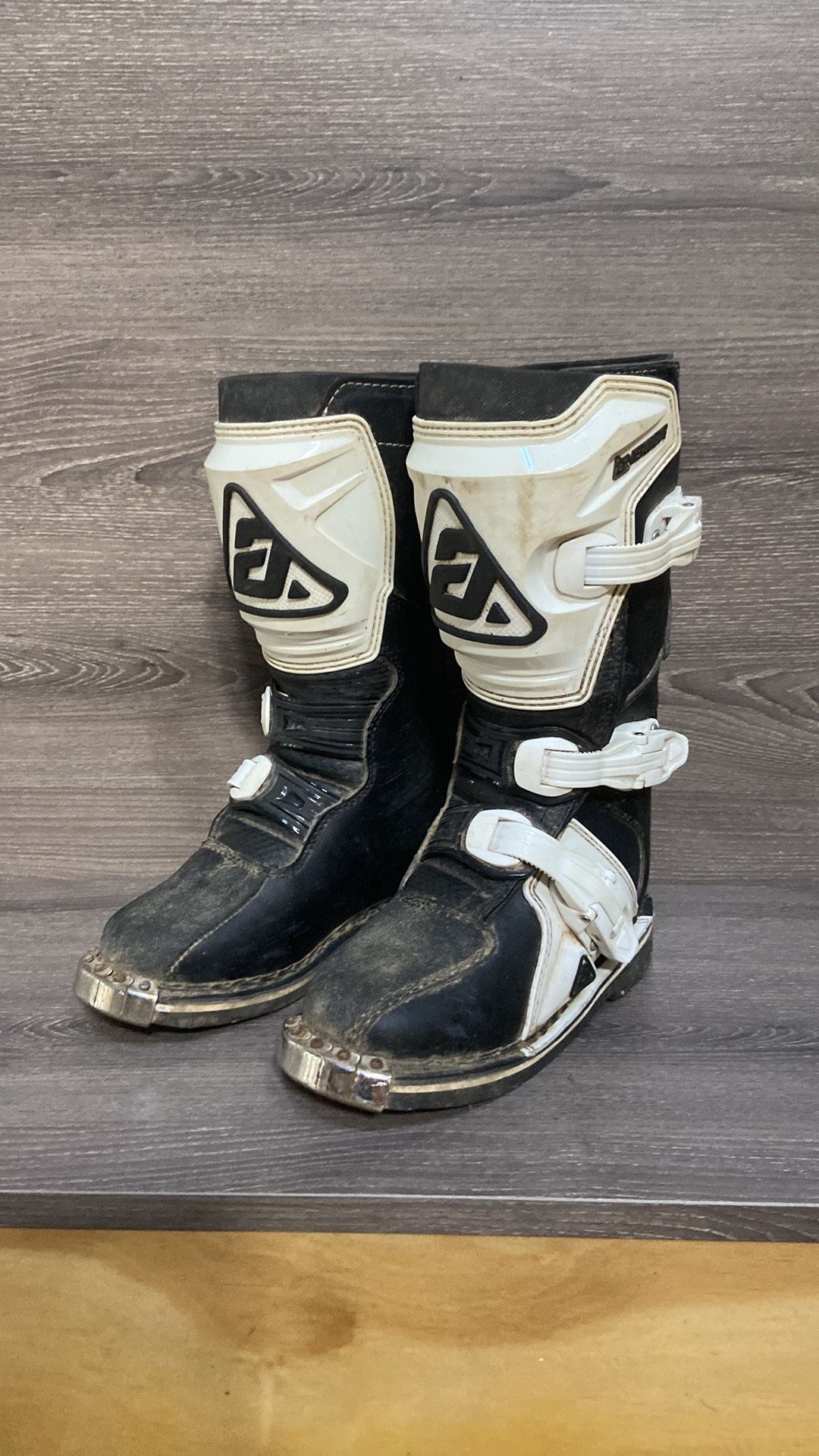 Answer Ar1 Racing Boots Motocross Mx Youth Size 1 Off Road Dirt Riding